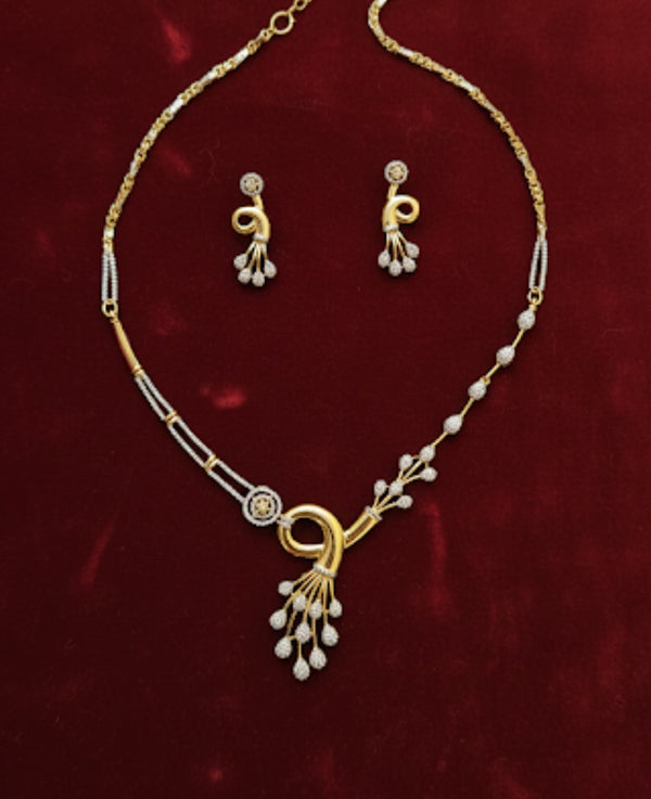 AD studded elegant neackpeice