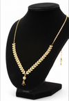 Neckpiece simple elegant