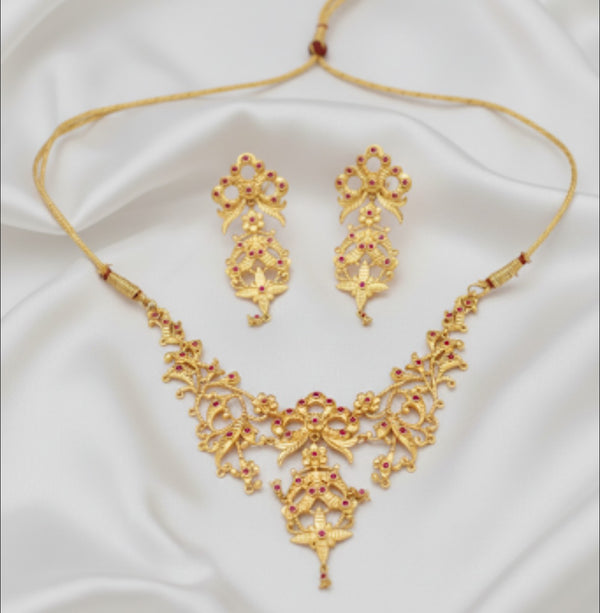 AD studded 24 carate necklace set