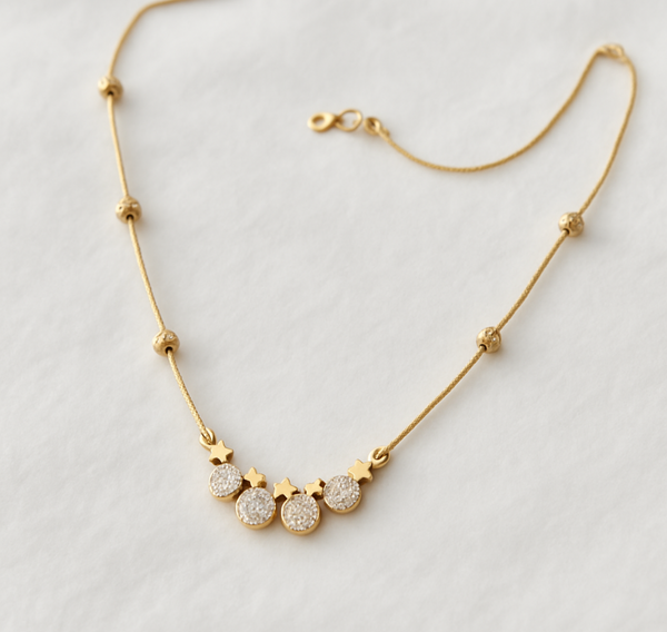 Neckpiece simple elegant