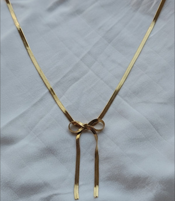 Daily ware anti ternish neckpiece