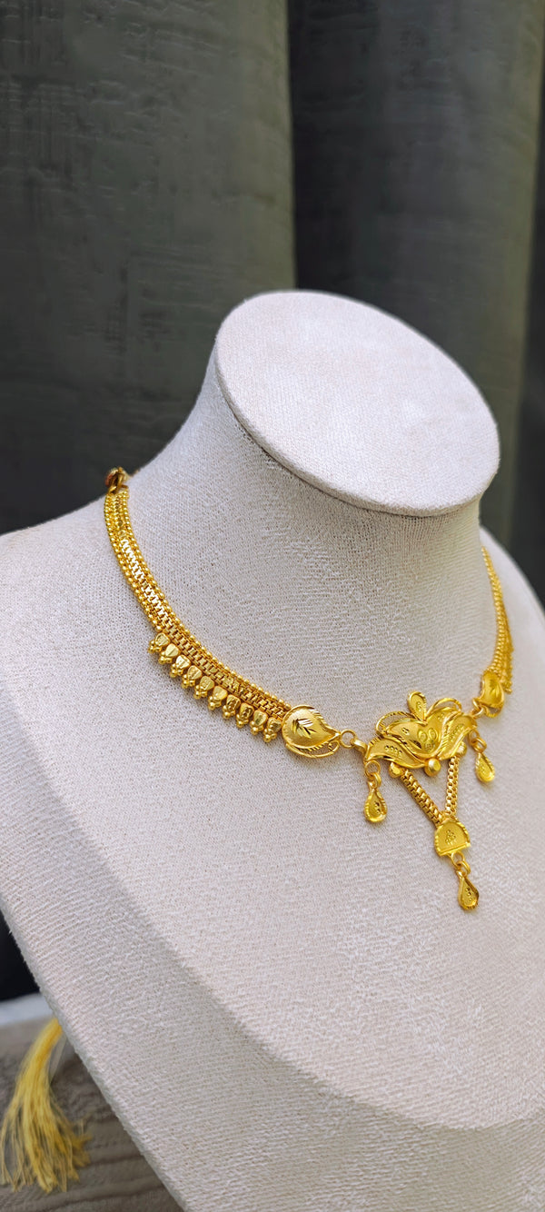 Slick Necklace, 24crt gold plated