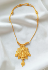 Neckpiece simple elegant