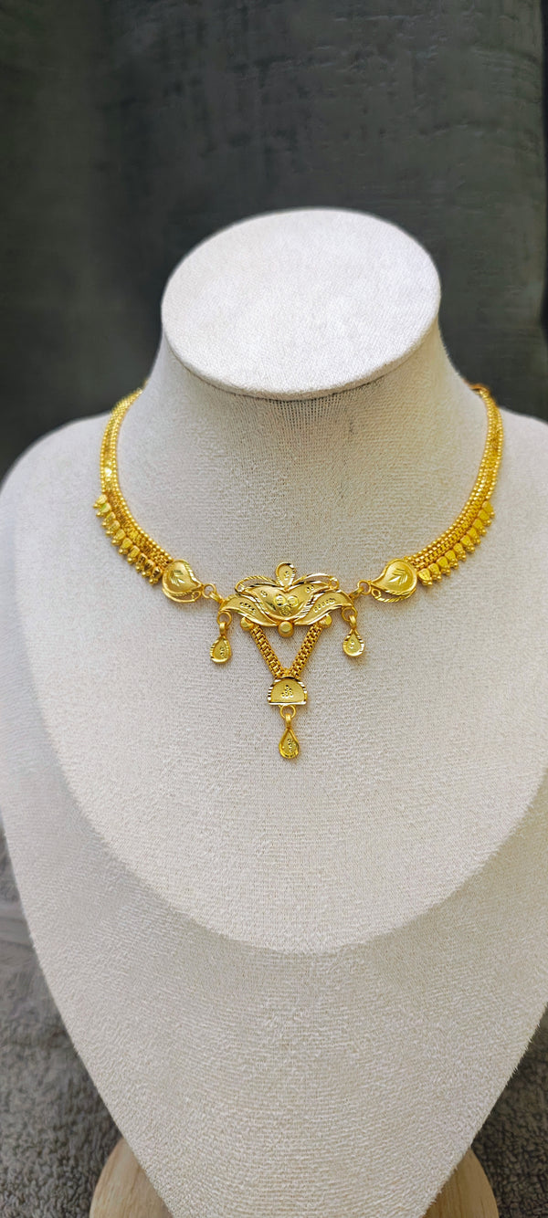 Slick Necklace, 24crt gold plated